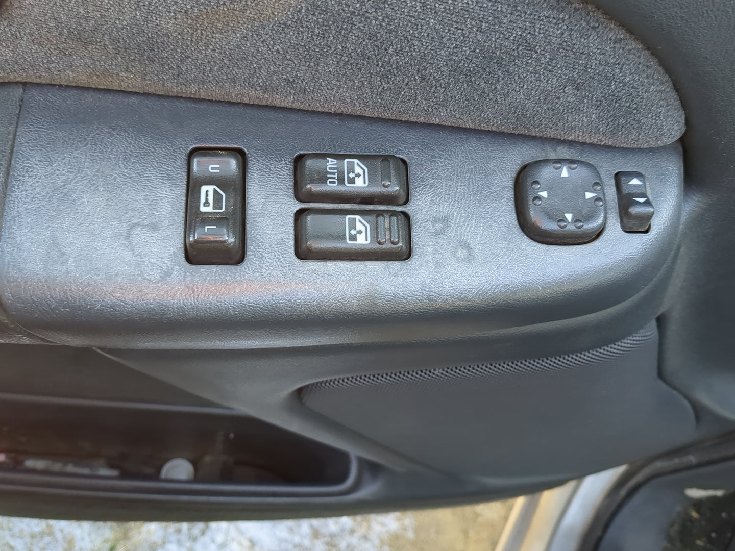 2000-2002 Chevrolet Silverado 1500 Master Power Window Switch Replacement Driver Side Left Fits Fits 2000 2001 2002 OEM Used