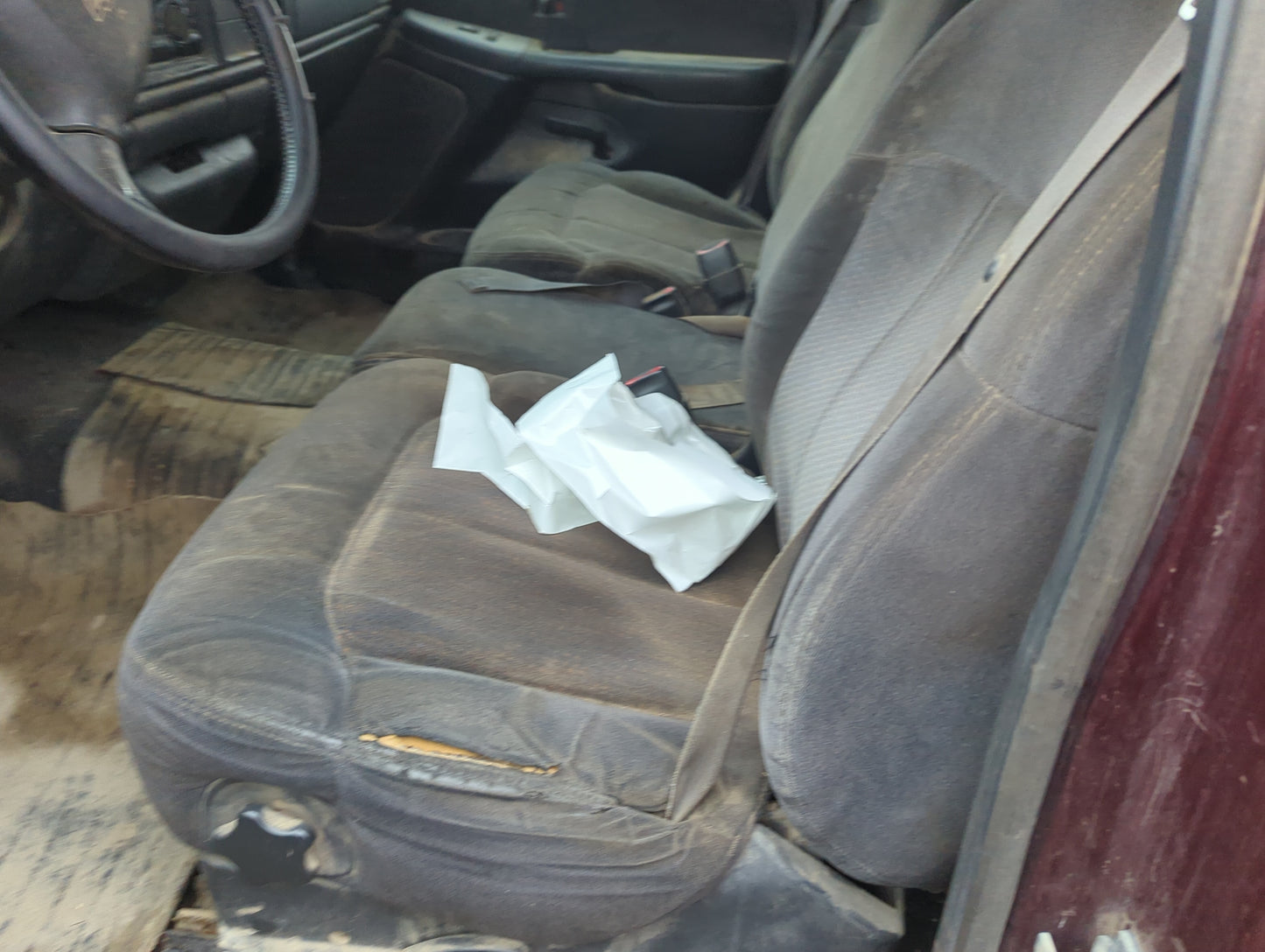 2000 Chevrolet Silverado 1500 Driver Front Seat Oem 1375645 - Oemusedautoparts1.com