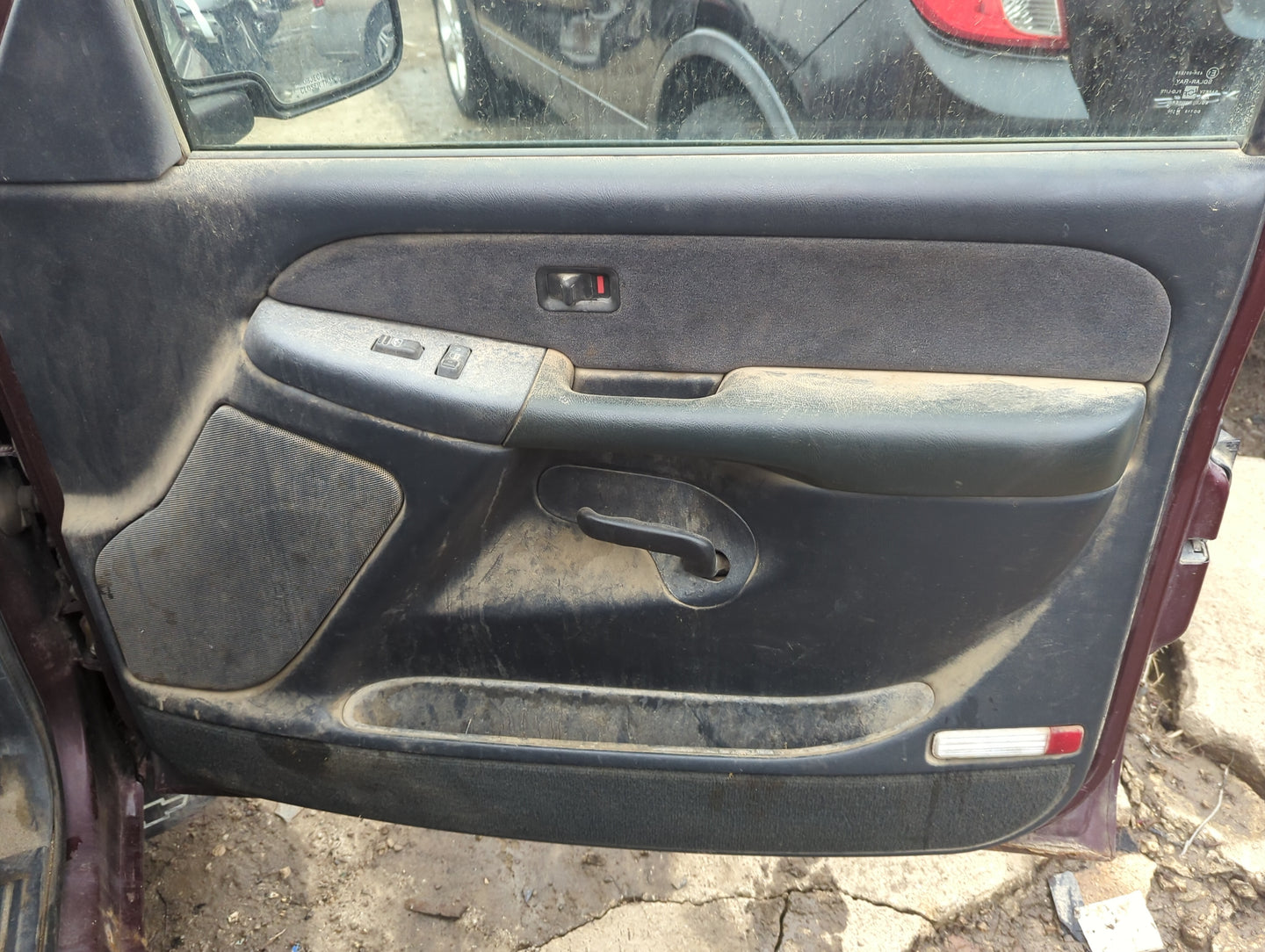 Door Panels 2000 CHEVROLET SILVERADO 1500 - Oemusedautoparts1.com