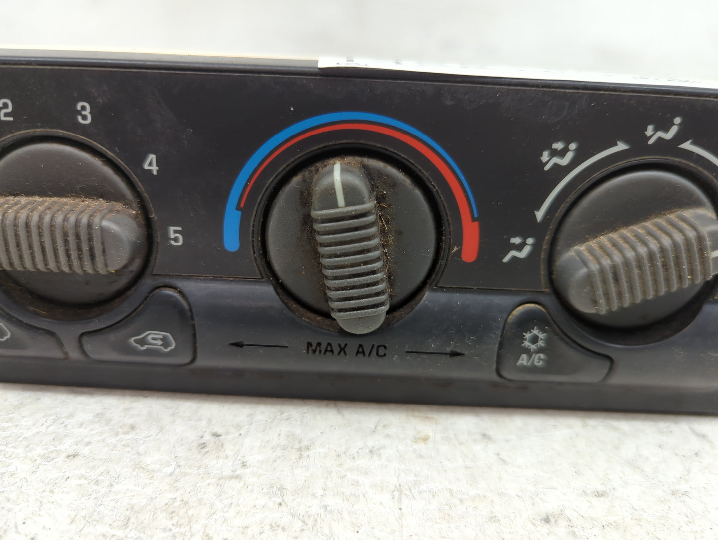 1999-2002 Chevrolet Silverado 1500 Climate Control Module Temperature AC/Heater Replacement P/N:15753264 Fits OEM Used Auto 