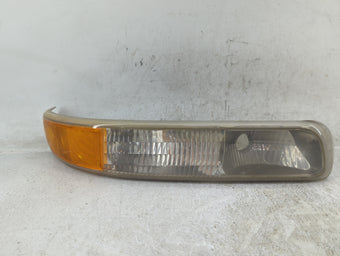 compare product 1999-2002 Chevrolet Silverado 1500 Passenger Right Oem Fog Light Lamp