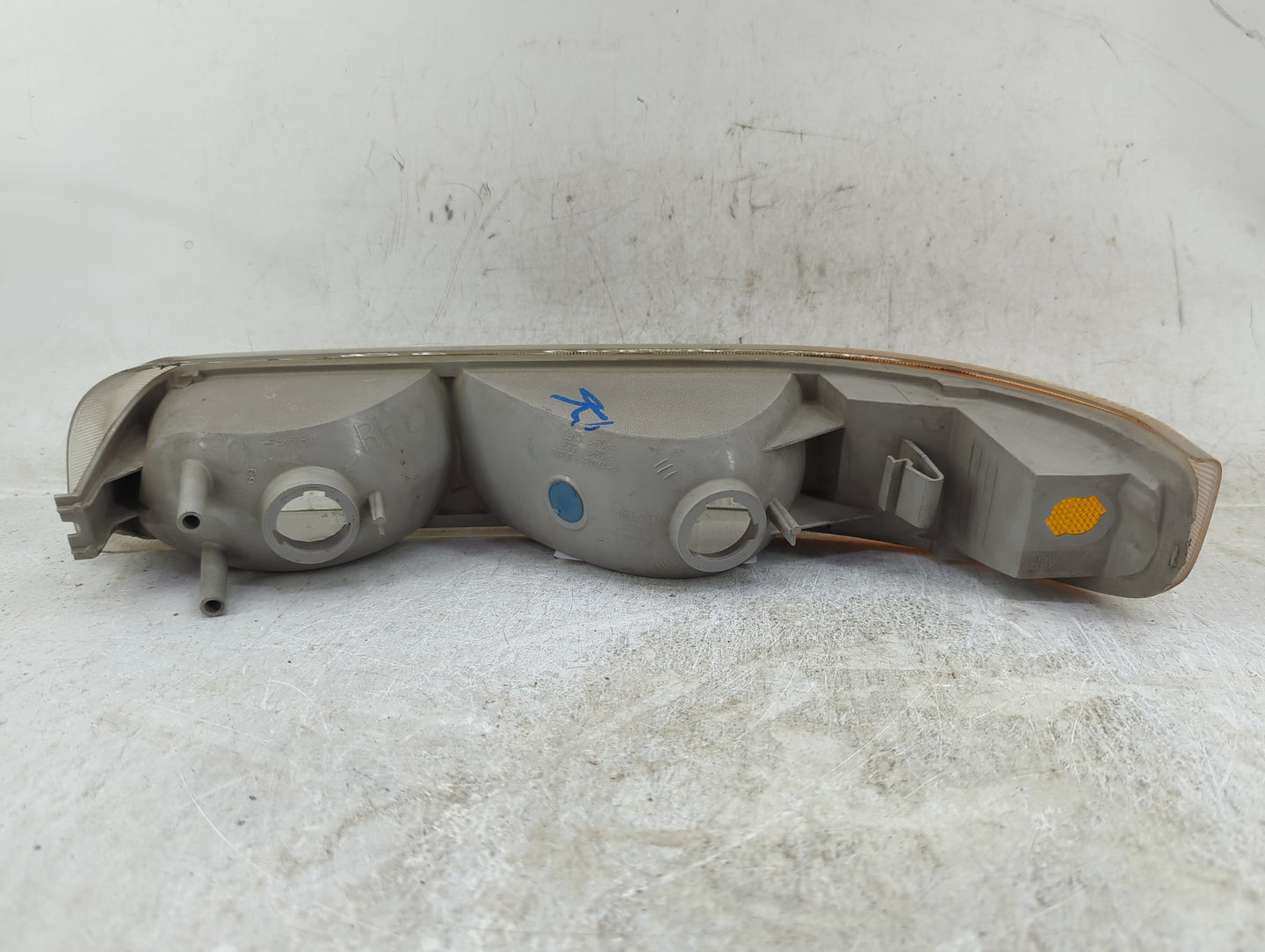 1999-2002 Chevrolet Silverado 1500 Passenger Right Oem Fog Light Lamp - Oemusedautoparts1.com