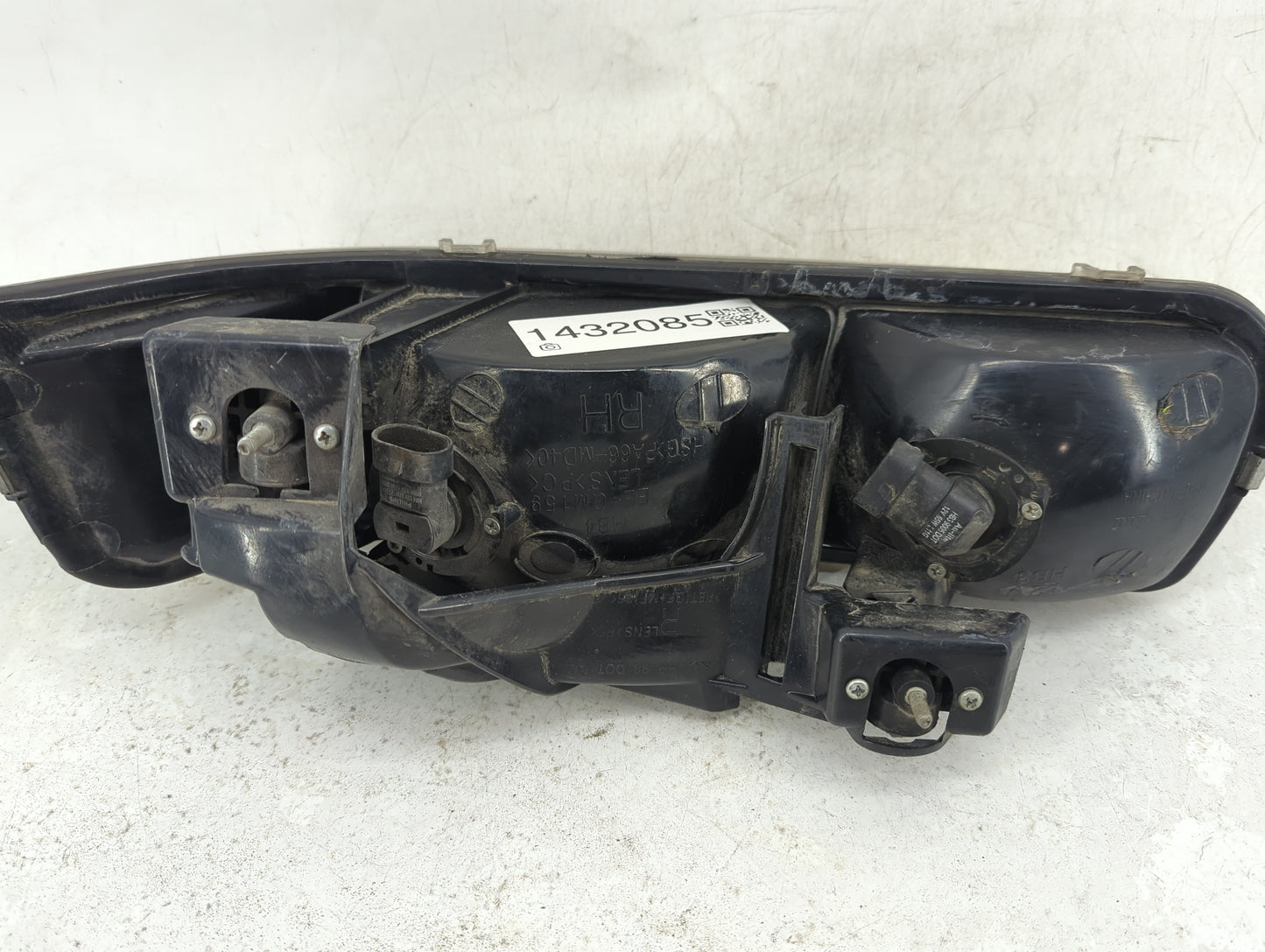 1999 Silverado 1500 Passenger Right Oem Head Light Headlight Lamp - Oemusedautoparts1.com