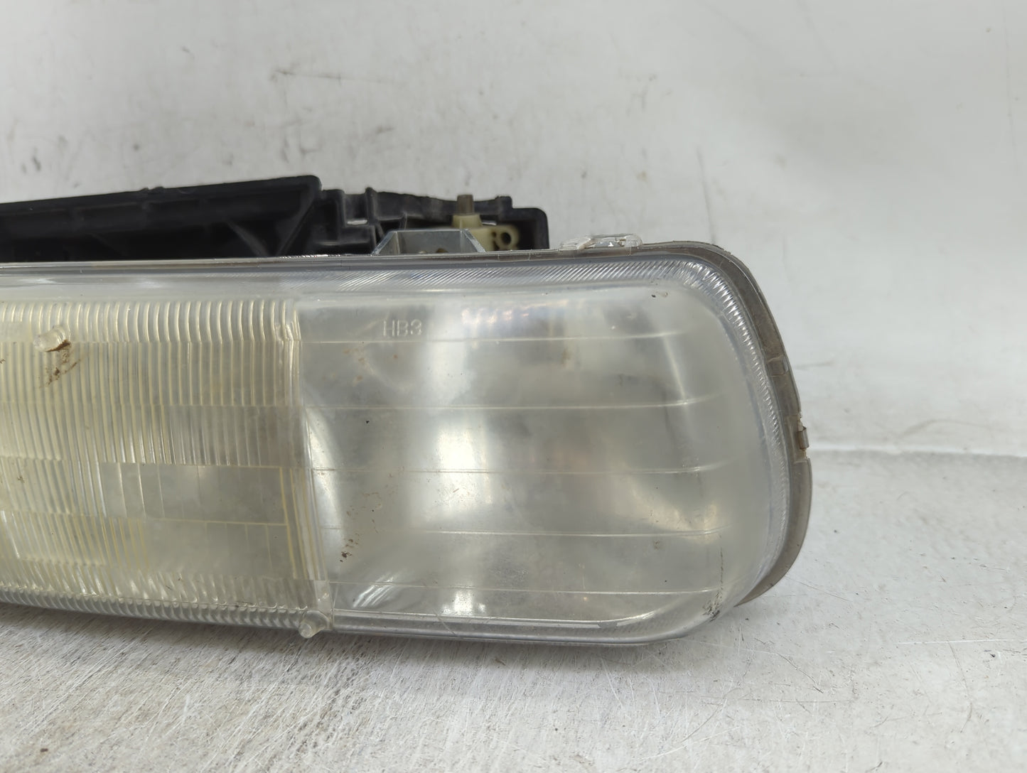 1999 Silverado 1500 Passenger Right Oem Head Light Headlight Lamp - Oemusedautoparts1.com