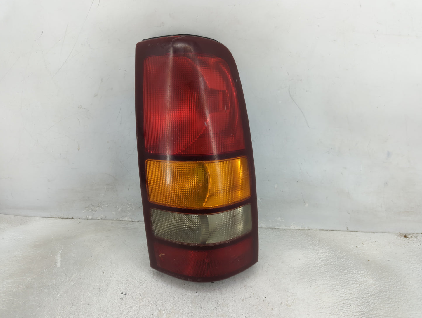1999-2002 Chevrolet Silverado 1500 Tail Light Assembly Driver Left OEM Fits Fits 1999 2000 2001 2002 2003 OEM Used Auto Part