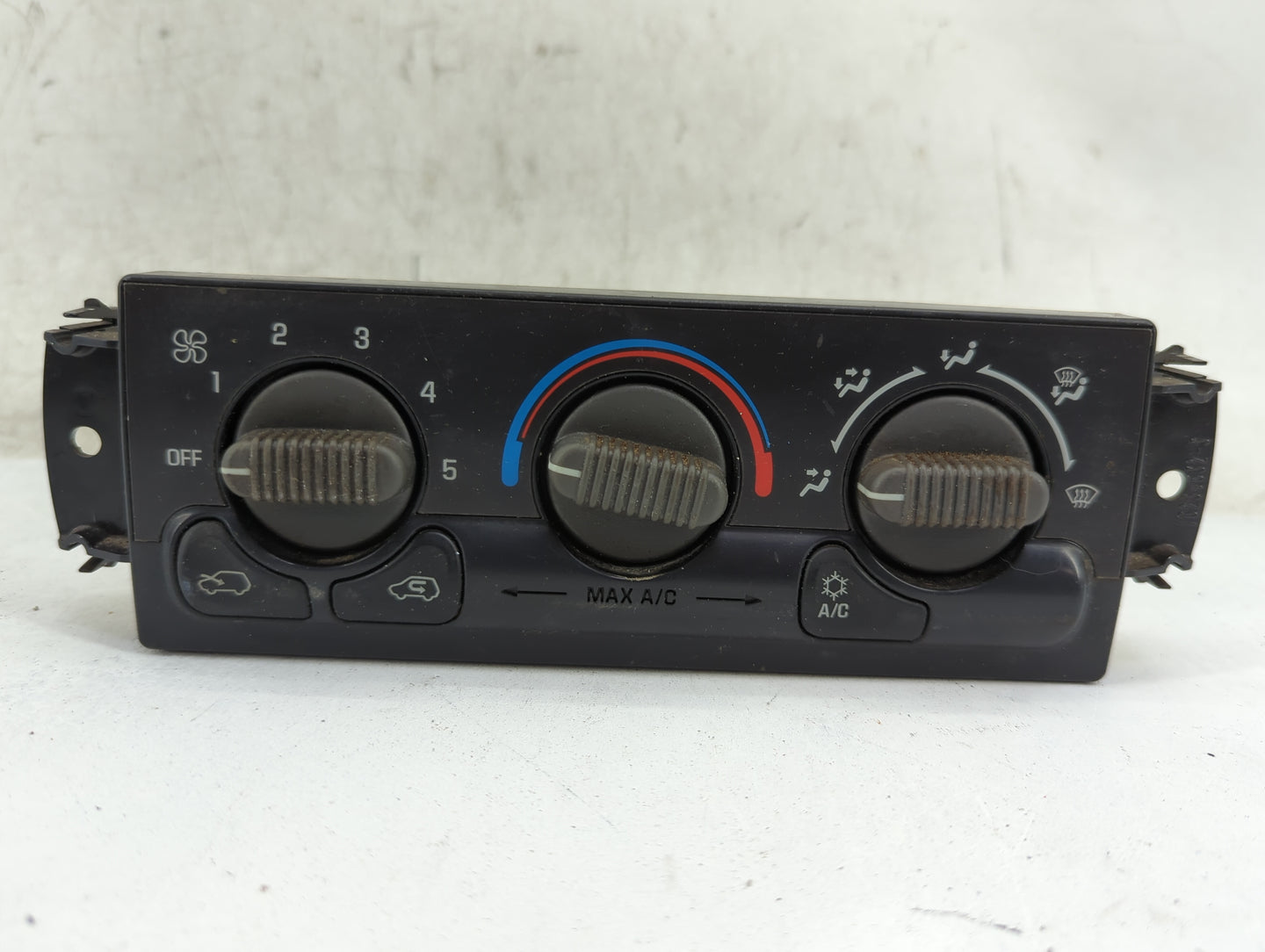 1999-2002 Chevrolet Silverado 1500 Climate Control Module Temperature AC/Heater Replacement P/N:15753264 Fits OEM Used Auto 