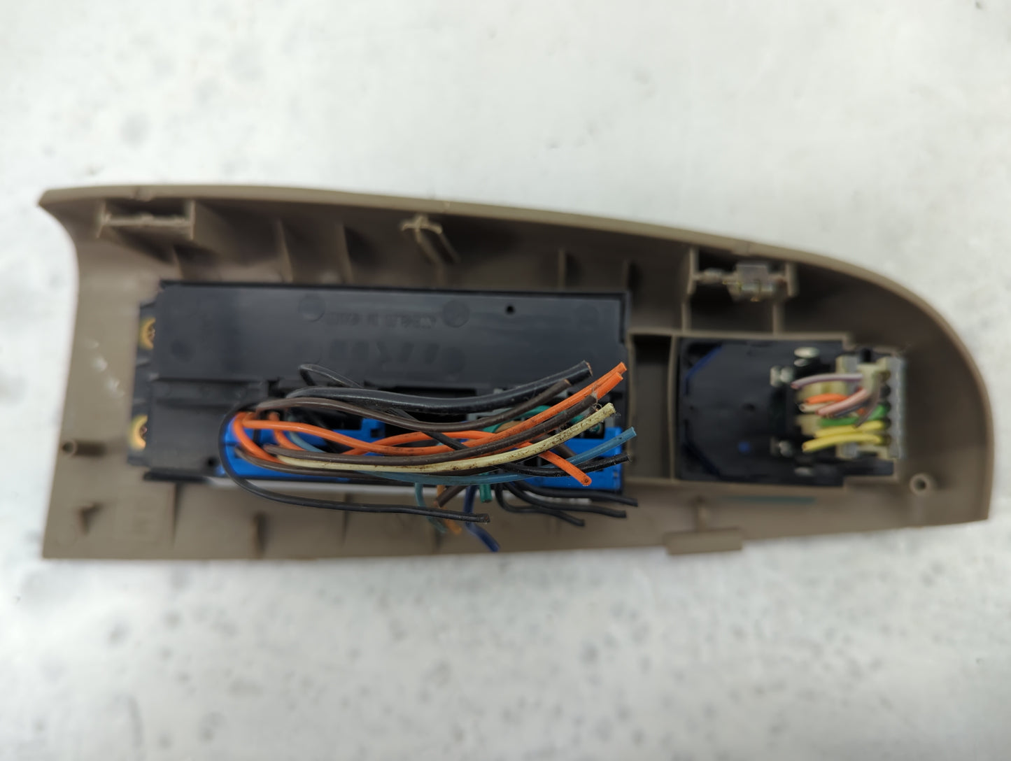 2000-2002 Chevrolet Silverado 1500 Master Power Window Switch Replacement Driver Side Left P/N:201142 Fits Fits 2000 2001 20