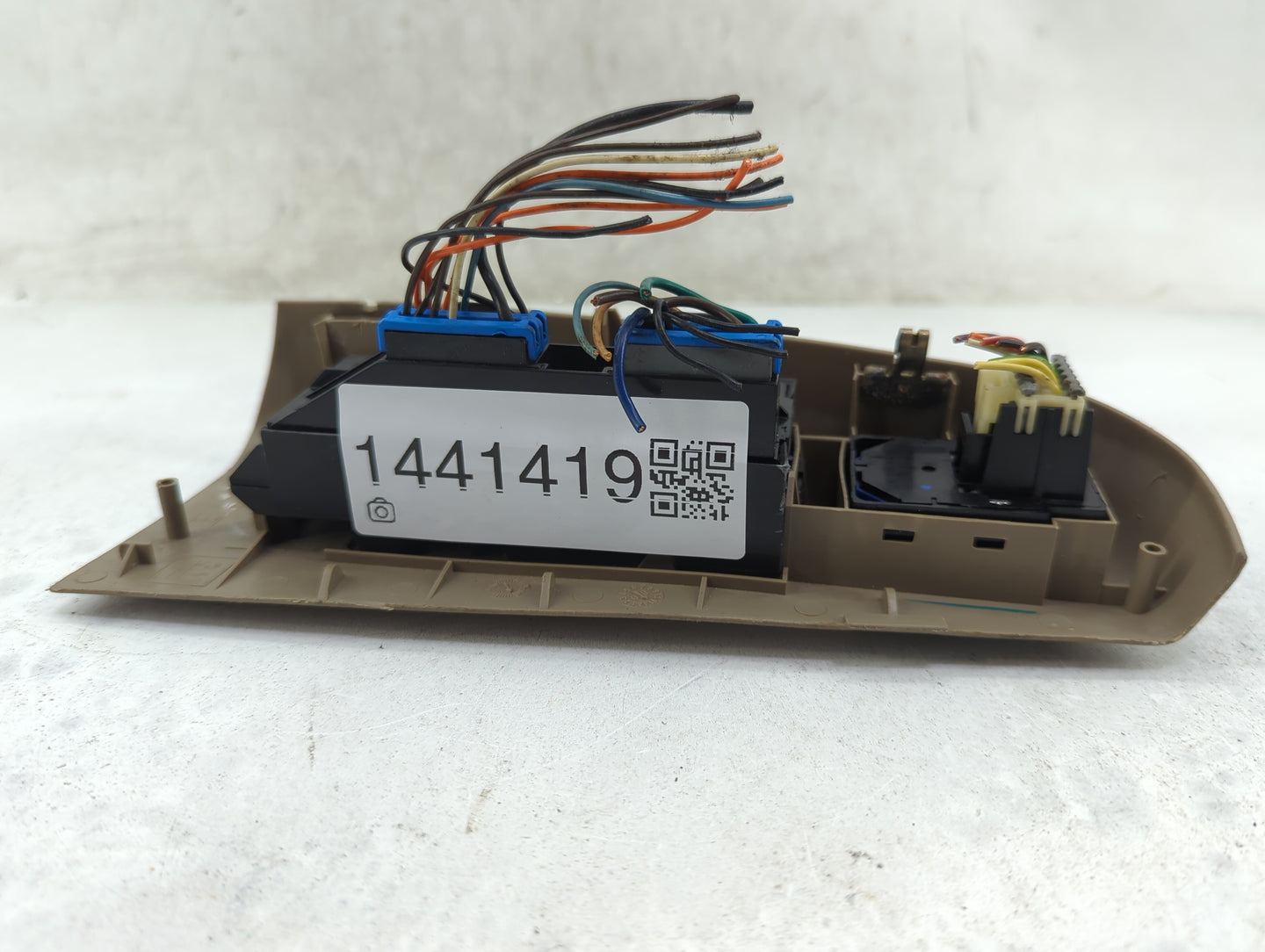 2000-2002 Chevrolet Silverado 1500 Master Power Window Switch Replacement Driver Side Left P/N:201142 Fits Fits 2000 2001 20