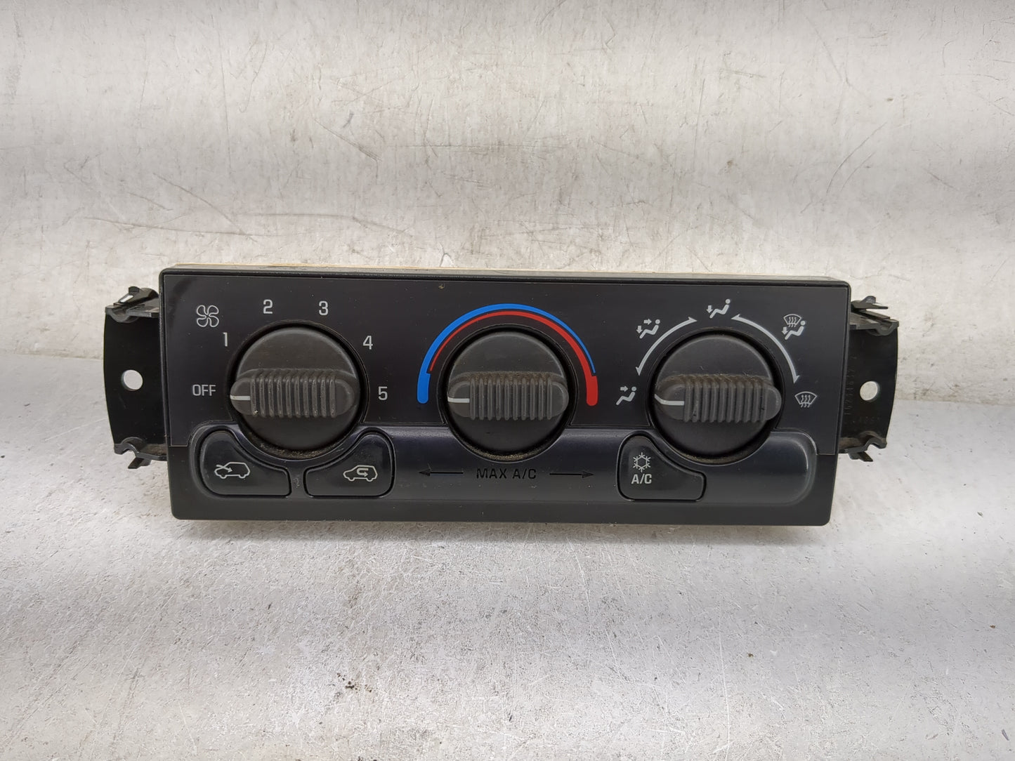 1999-2002 Chevrolet Silverado 1500 Climate Control Module Temperature AC/Heater Replacement P/N:15753264 Fits OEM Used Auto 