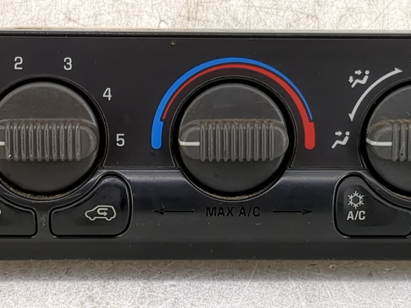 1999-2002 Chevrolet Silverado 1500 Climate Control Module Temperature AC/Heater Replacement P/N:15753264 Fits OEM Used Auto 