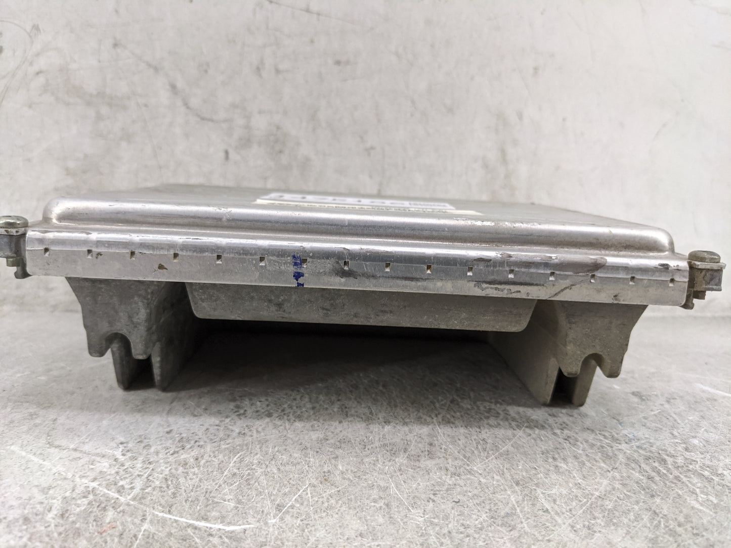 1999-2000 Chevrolet Silverado 1500 PCM Engine Control Computer ECU ECM PCU OEM P/N:09354896 09379551 Fits Fits 1999 2000 200