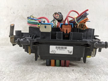 2000-2002 Chevrolet Silverado 1500 Fusebox Fuse Box Panel Relay Module P/N:15328806-05 Fits Fits 2000 2001 2002 OEM Used Auto Parts