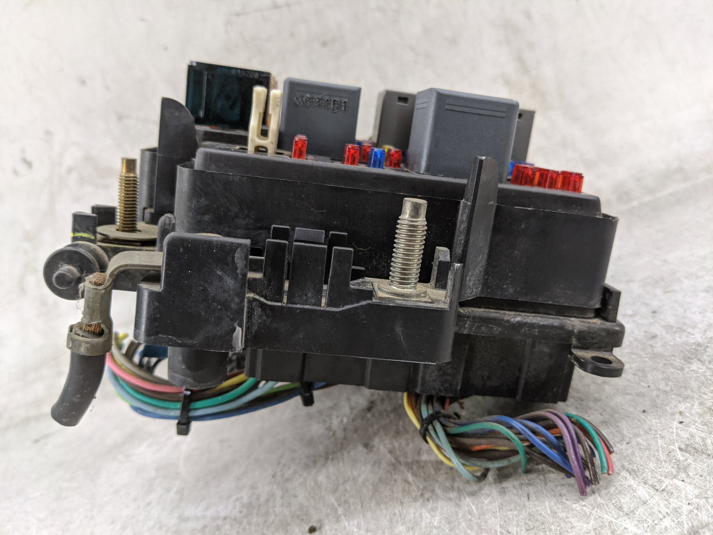 2000-2002 Chevrolet Silverado 1500 Fusebox Fuse Box Panel Relay Module P/N:15328806-05 Fits Fits 2000 2001 2002 OEM Used Aut