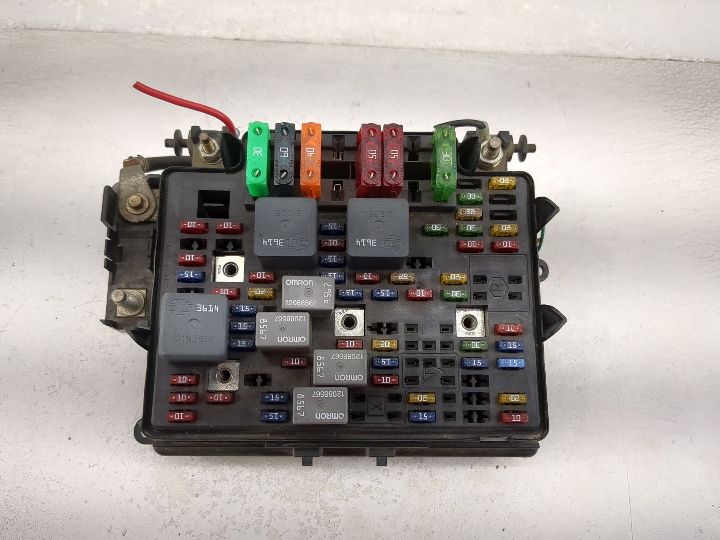 2000-2002 Chevrolet Silverado 1500 Fusebox Fuse Box Panel Relay Module P/N:12193614 12088567 Fits Fits 2000 2001 2002 OEM Us