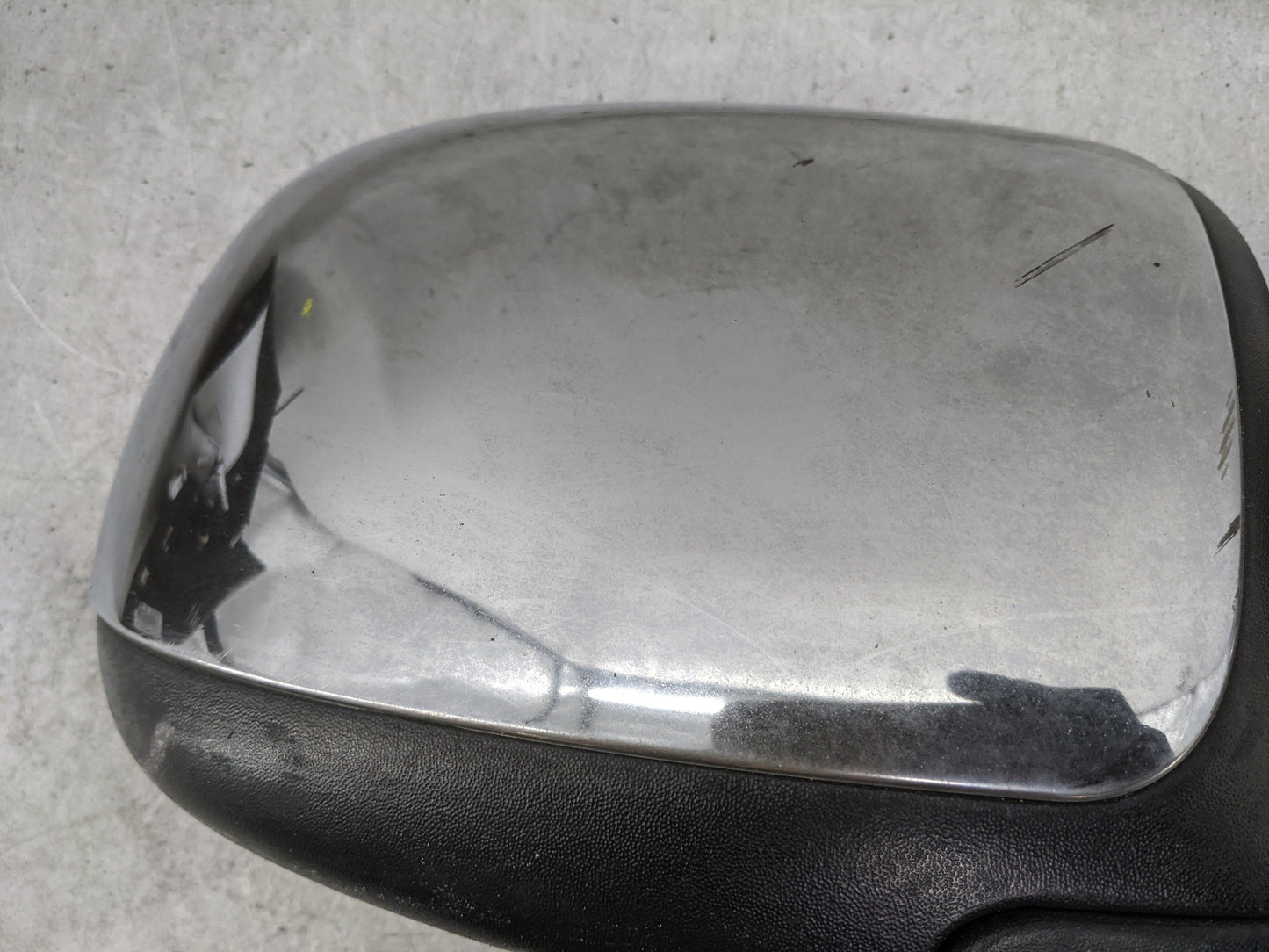 1999-2002 Chevrolet Silverado 1500 Am Fm Cd Player Radio Receiver Chrome - Oemusedautoparts1.com