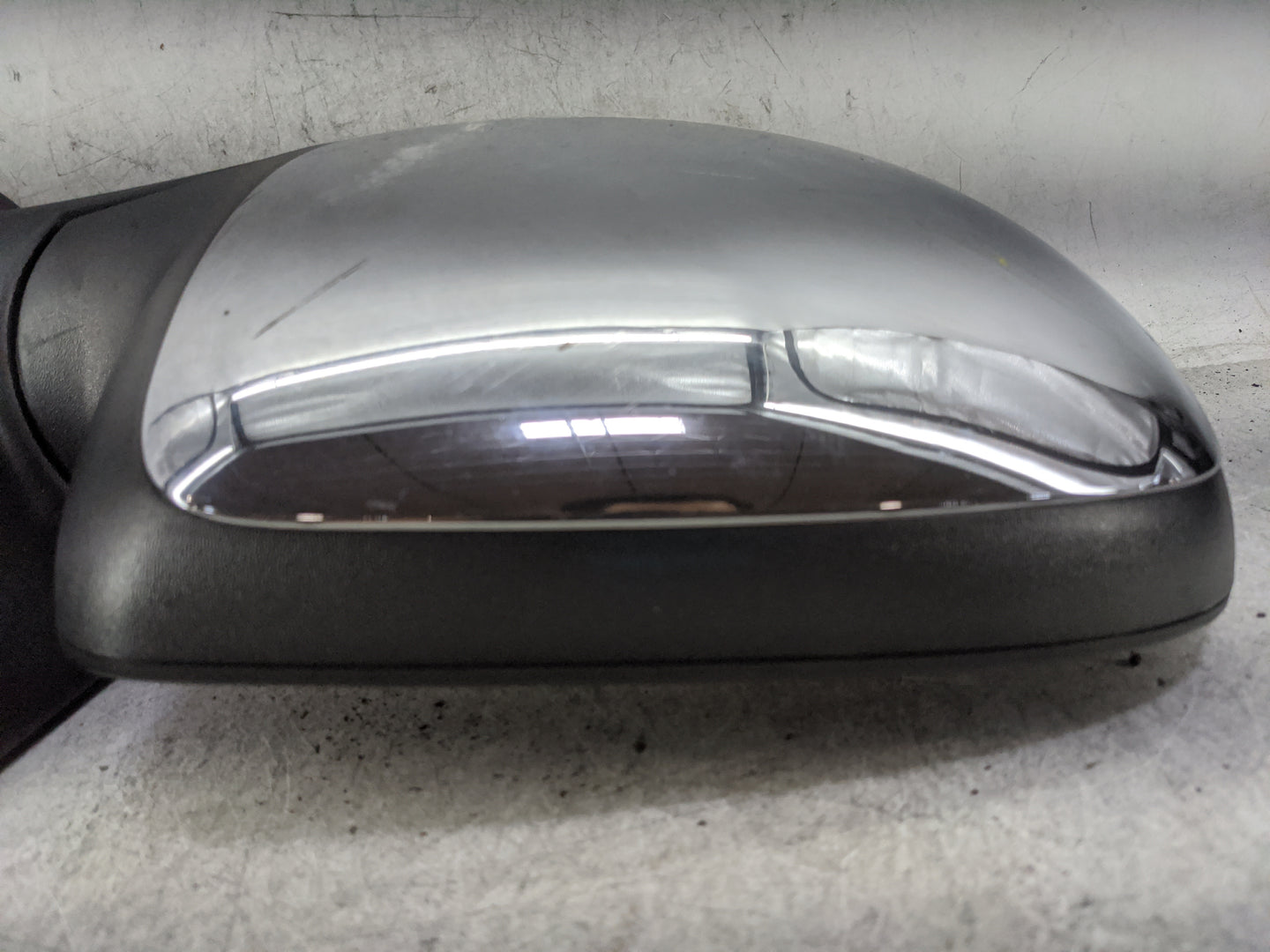 1999-2002 Chevrolet Silverado 1500 Am Fm Cd Player Radio Receiver Chrome - Oemusedautoparts1.com
