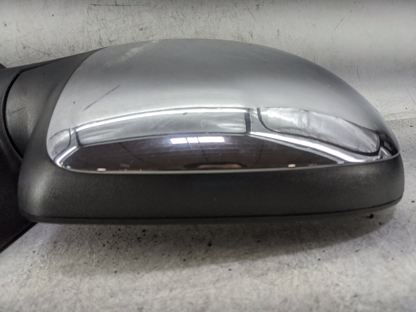 1999-2002 Chevrolet Silverado 1500 Am Fm Cd Player Radio Receiver Chrome - Oemusedautoparts1.com