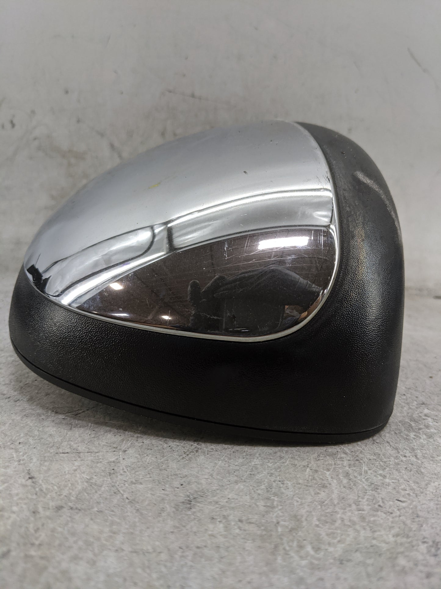 1999-2002 Chevrolet Silverado 1500 Am Fm Cd Player Radio Receiver Chrome - Oemusedautoparts1.com