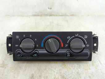 compare product 1999-2002 Chevrolet Silverado 1500 Climate Control Module Temperature AC/Heater Replacement P/N:15753264 Fits OEM Used Auto Parts