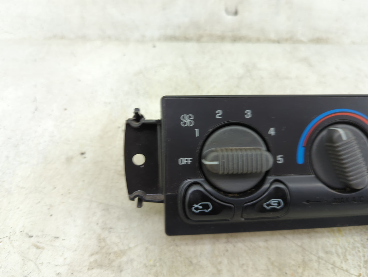 1999-2002 Chevrolet Silverado 1500 Climate Control Module Temperature AC/Heater Replacement P/N:15753264 Fits OEM Used Auto 