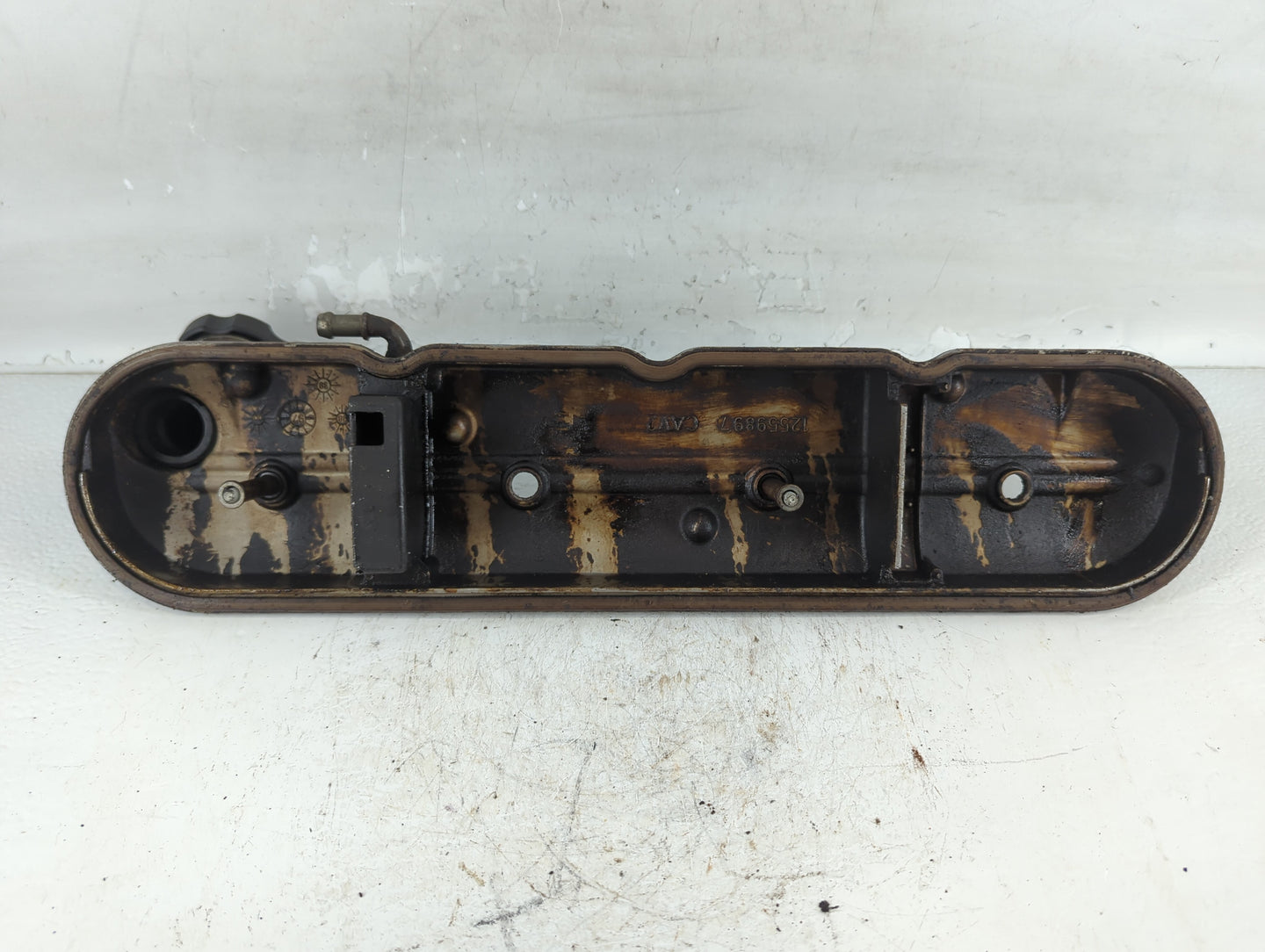 2000 Chevrolet Silverado 1500 Passenger Right Cylinder Head Valve Cover P/N:12559897 Fits OEM Used Auto Parts - Oemusedautop