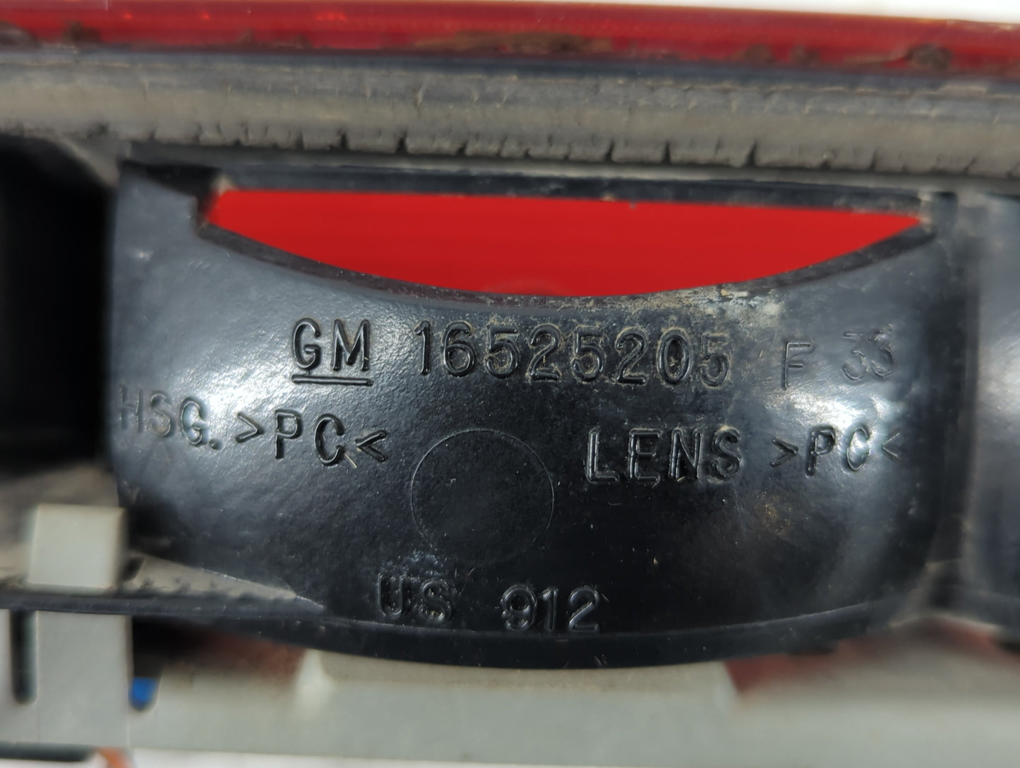 2000 Chevrolet Silverado 1500 Third Brake Light Tail Light Fits OEM Used Auto Parts - Oemusedautoparts1.com