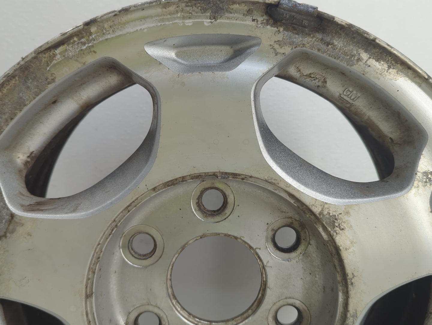 Chevrolet Silverado 1500 Pickup Oem Wheel Rim 835617 - Oemusedautoparts1.com