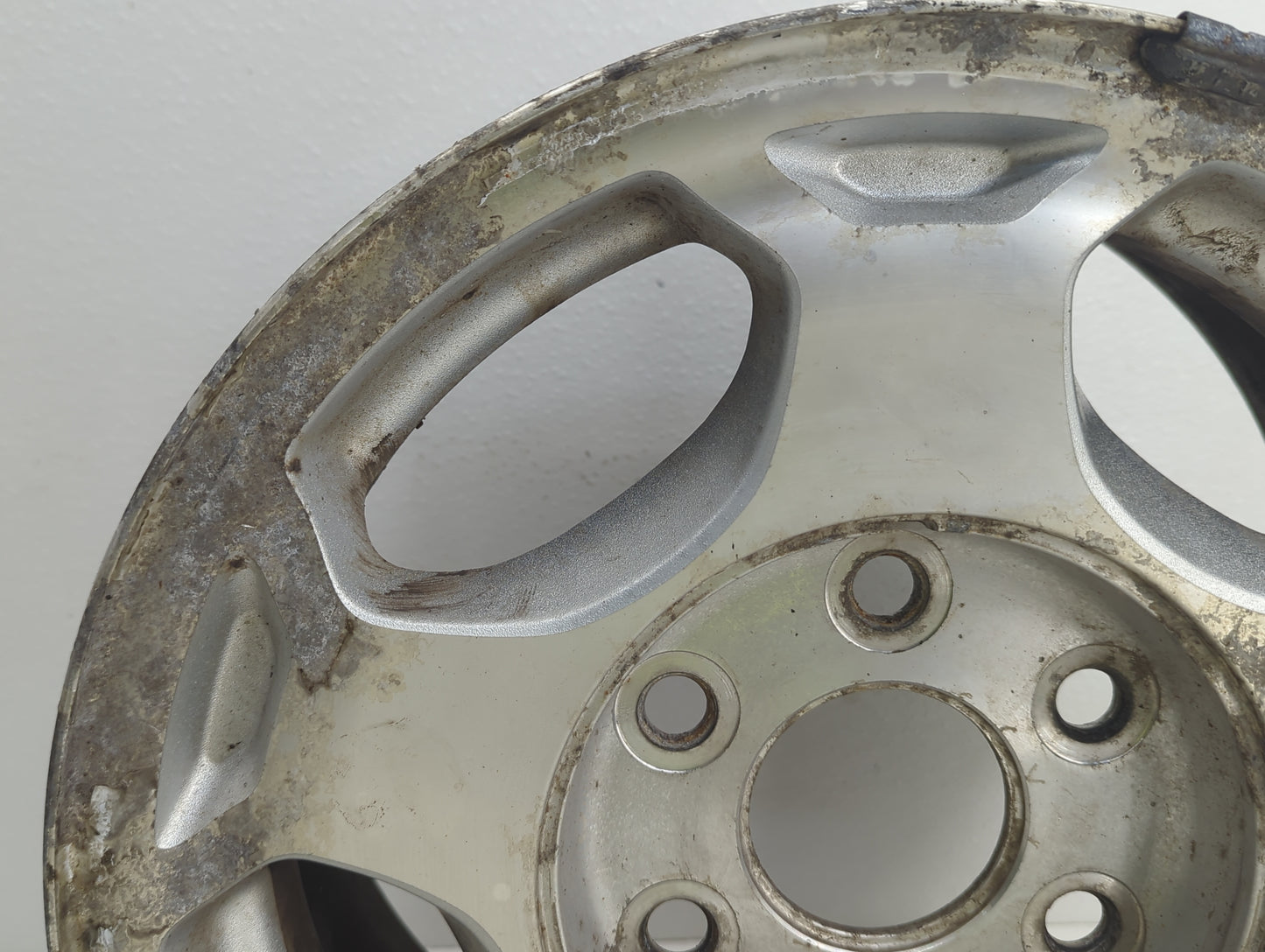 Chevrolet Silverado 1500 Pickup Oem Wheel Rim 835617 - Oemusedautoparts1.com