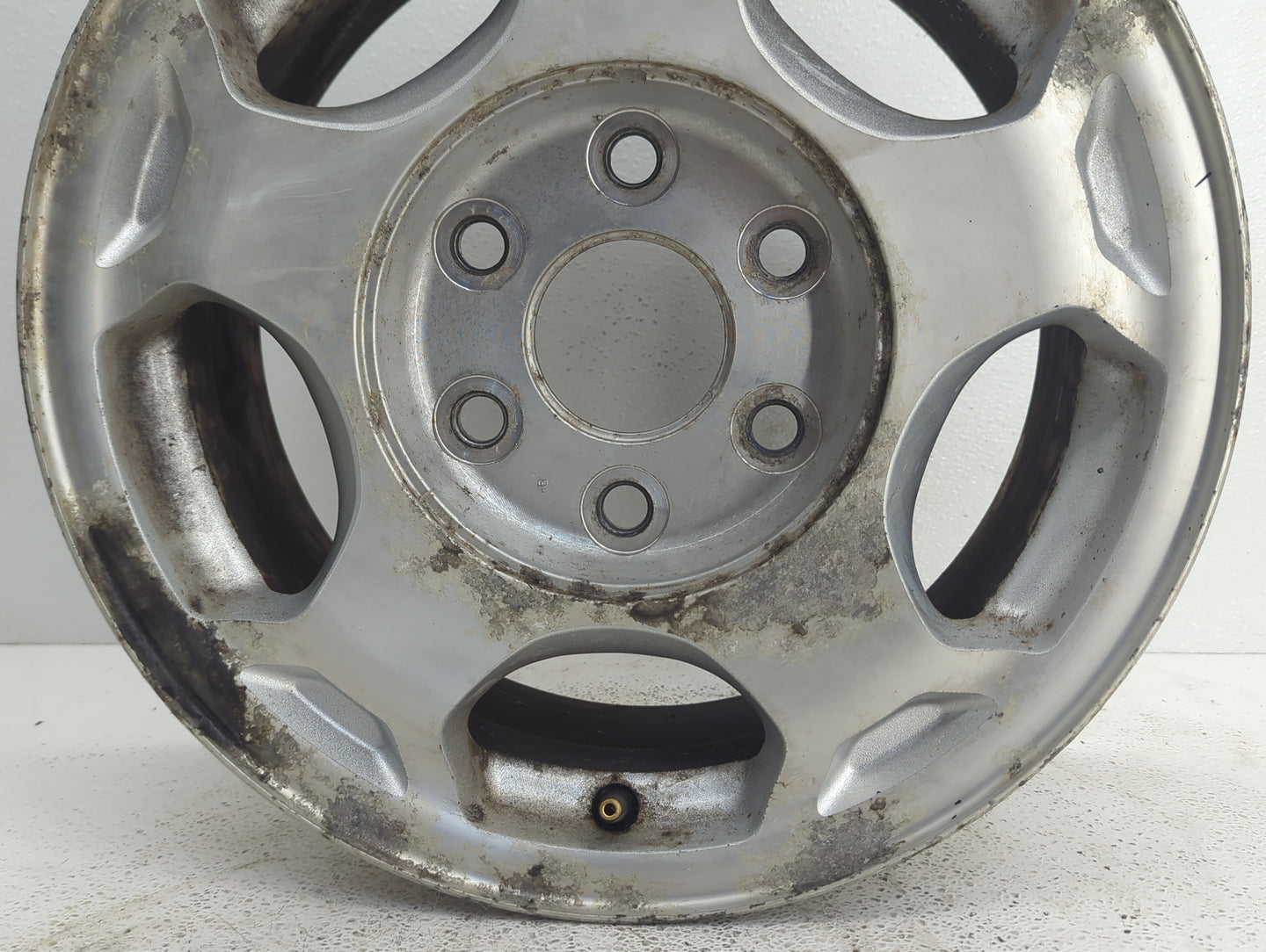 Chevrolet Silverado 1500 Pickup Wheel Rim Oem - Oemusedautoparts1.com
