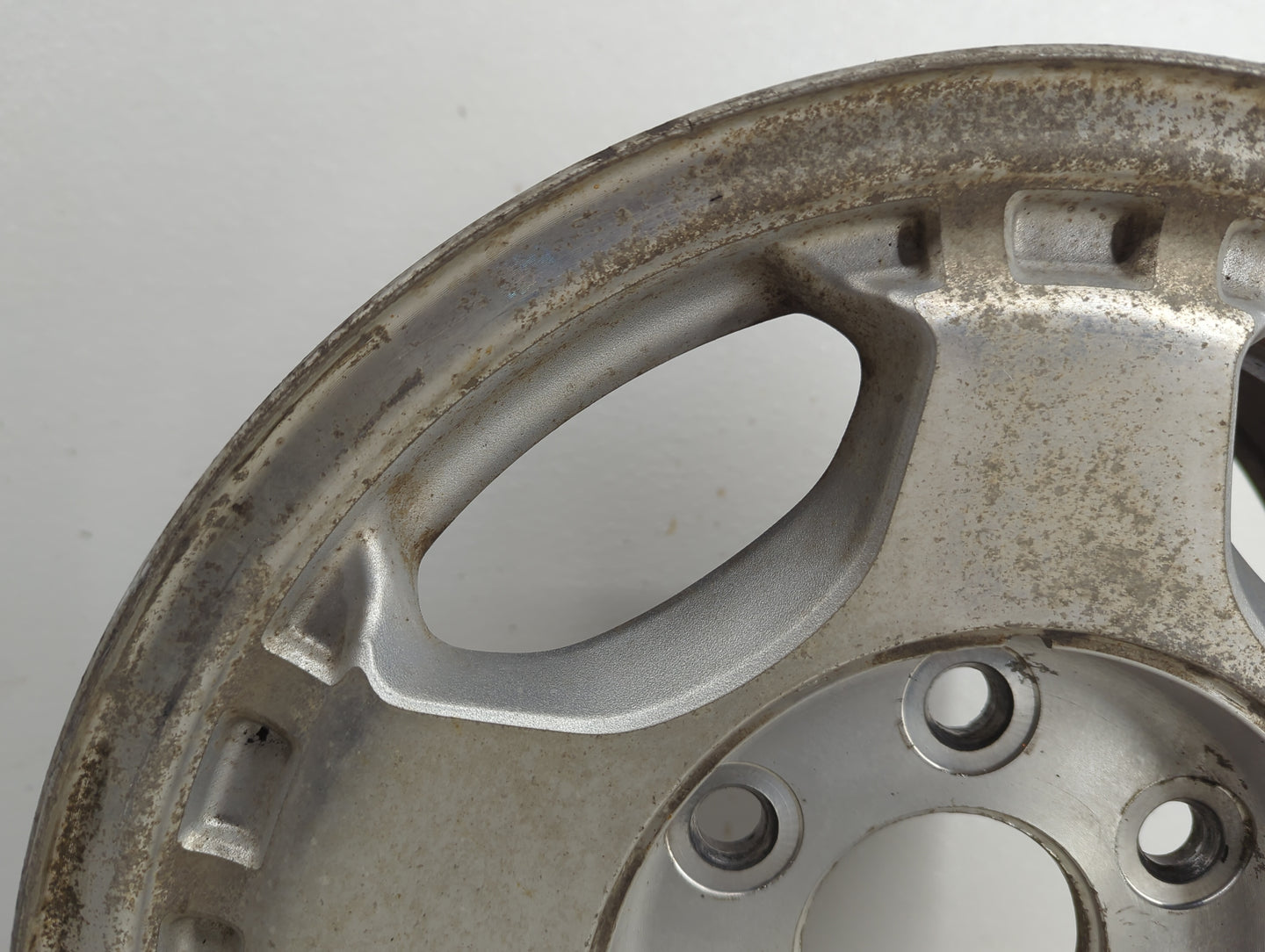Chevrolet Silverado 1500 Pickup Oem Wheel Rim 837674 - Oemusedautoparts1.com
