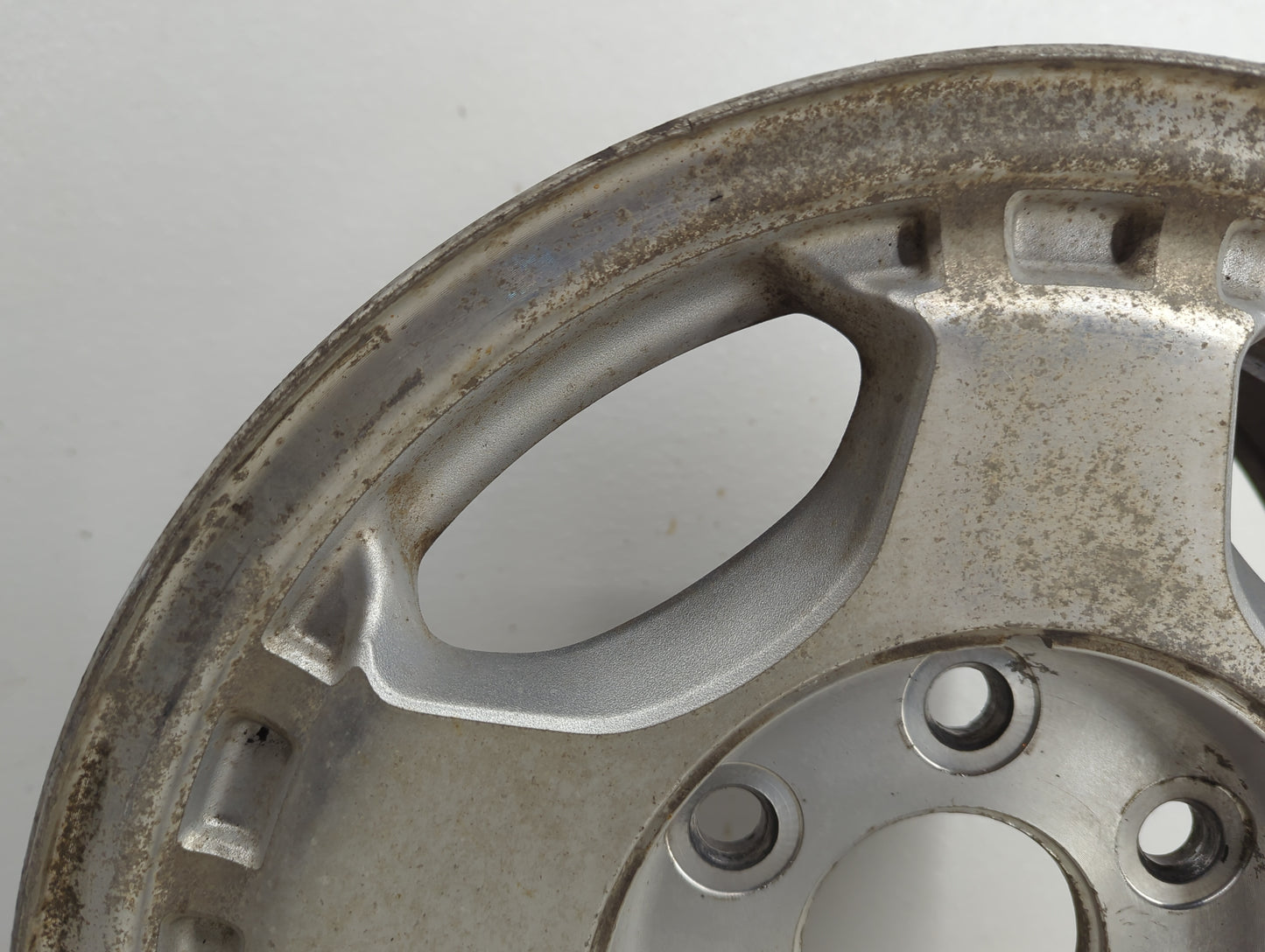 Chevrolet Silverado 1500 Pickup Oem Wheel Rim 837674 - Oemusedautoparts1.com