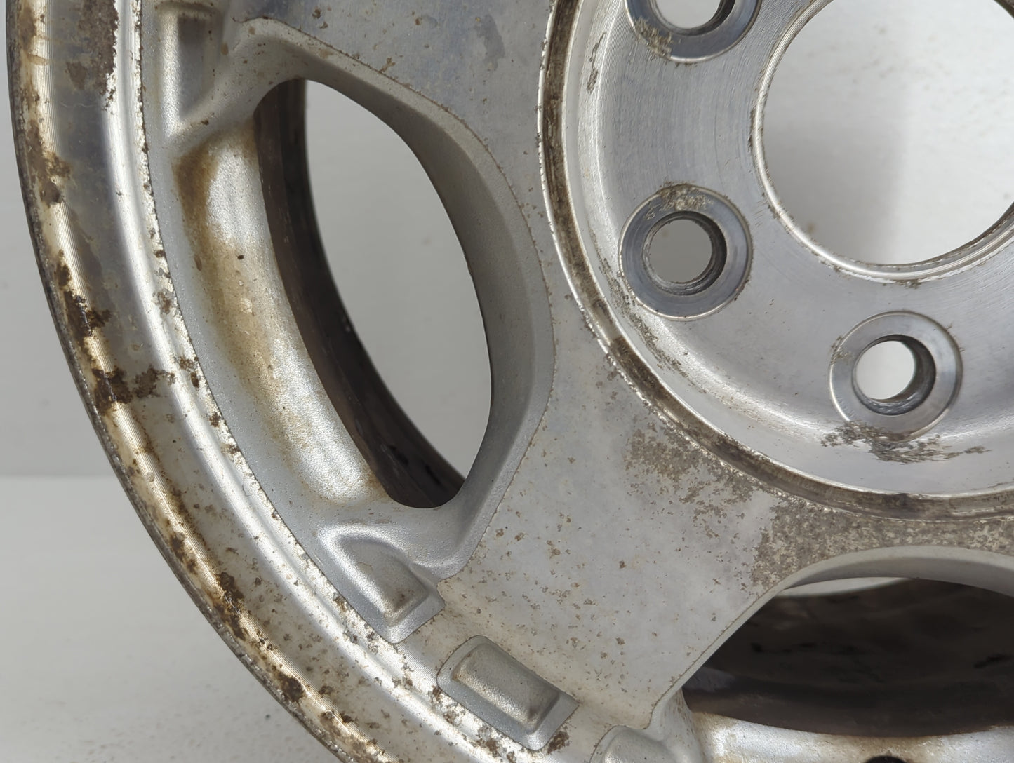 Chevrolet Silverado 1500 Pickup Oem Wheel Rim 837675 - Oemusedautoparts1.com