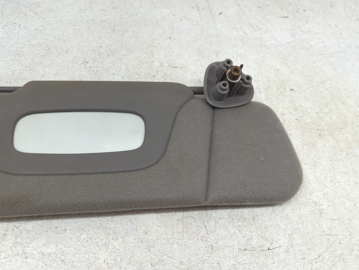 2000 Chevrolet Silverado 1500 Pickup Sun Visor Shade Replacement Passenger Right Mirror Fits Fits 2001 2002 OEM Used Auto Pa