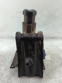 2000 Chevrolet Silverado 2500 Spare Scissor Car Jack - Oemusedautoparts1.com