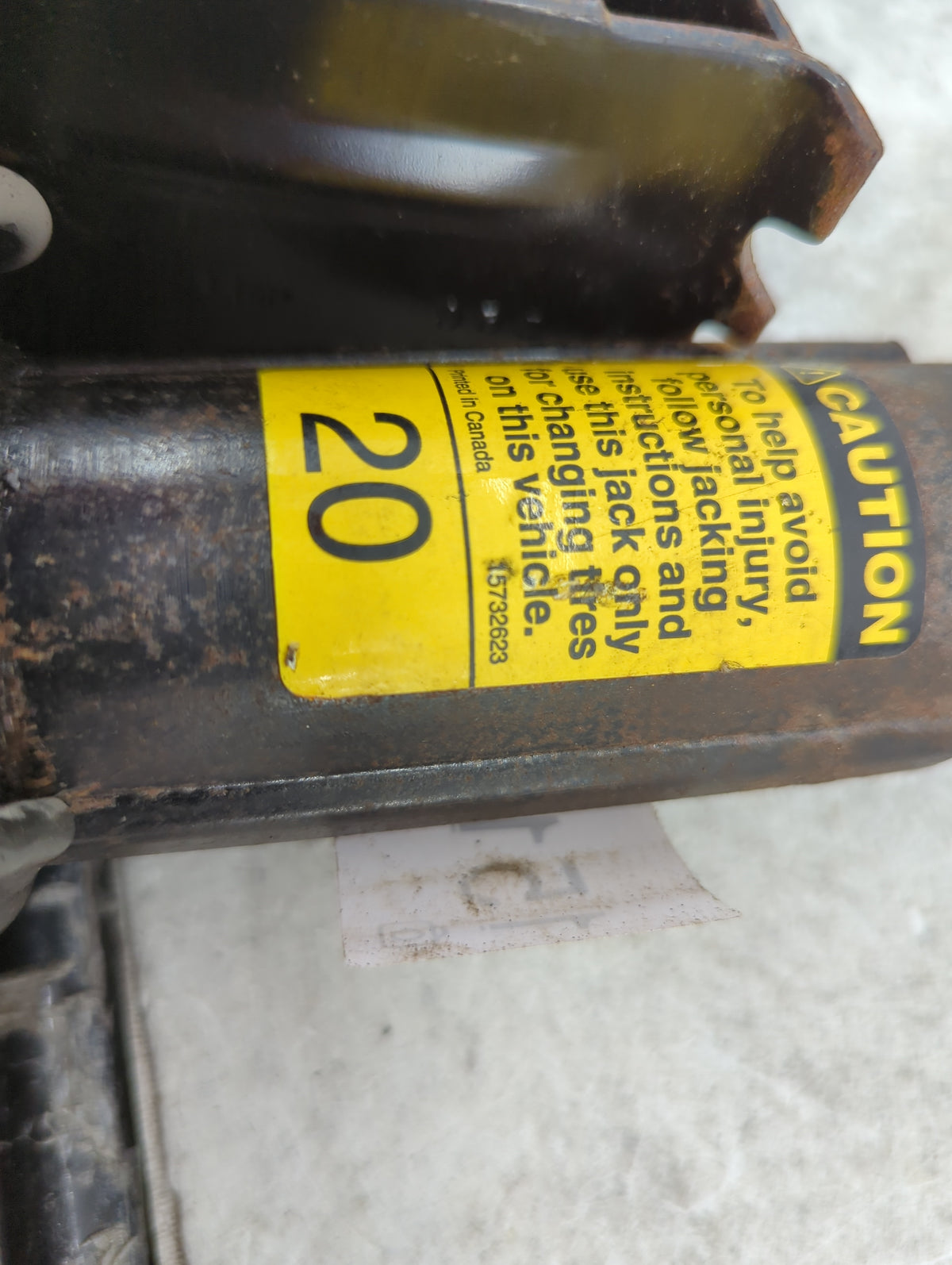 2000 Chevrolet Silverado 2500 Spare Scissor Car Jack - Oemusedautoparts1.com