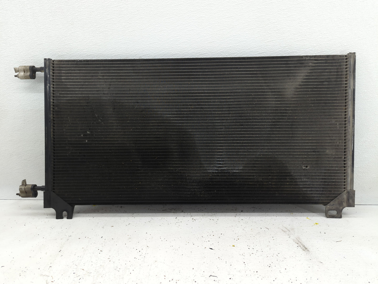 Chevrolet Suburban 1500 Left Radiator Fan Motor Assembly Black 630088 - Oemusedautoparts1.com