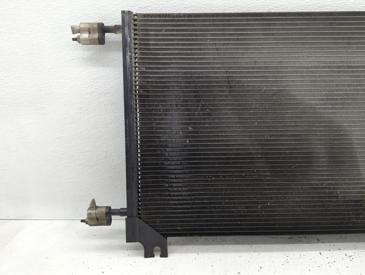 Chevrolet Suburban 1500 Left Radiator Fan Motor Assembly Black - Oemusedautoparts1.com