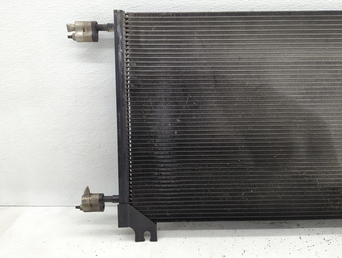 Chevrolet Suburban 1500 Left Radiator Fan Motor Assembly Black 630088 - Oemusedautoparts1.com