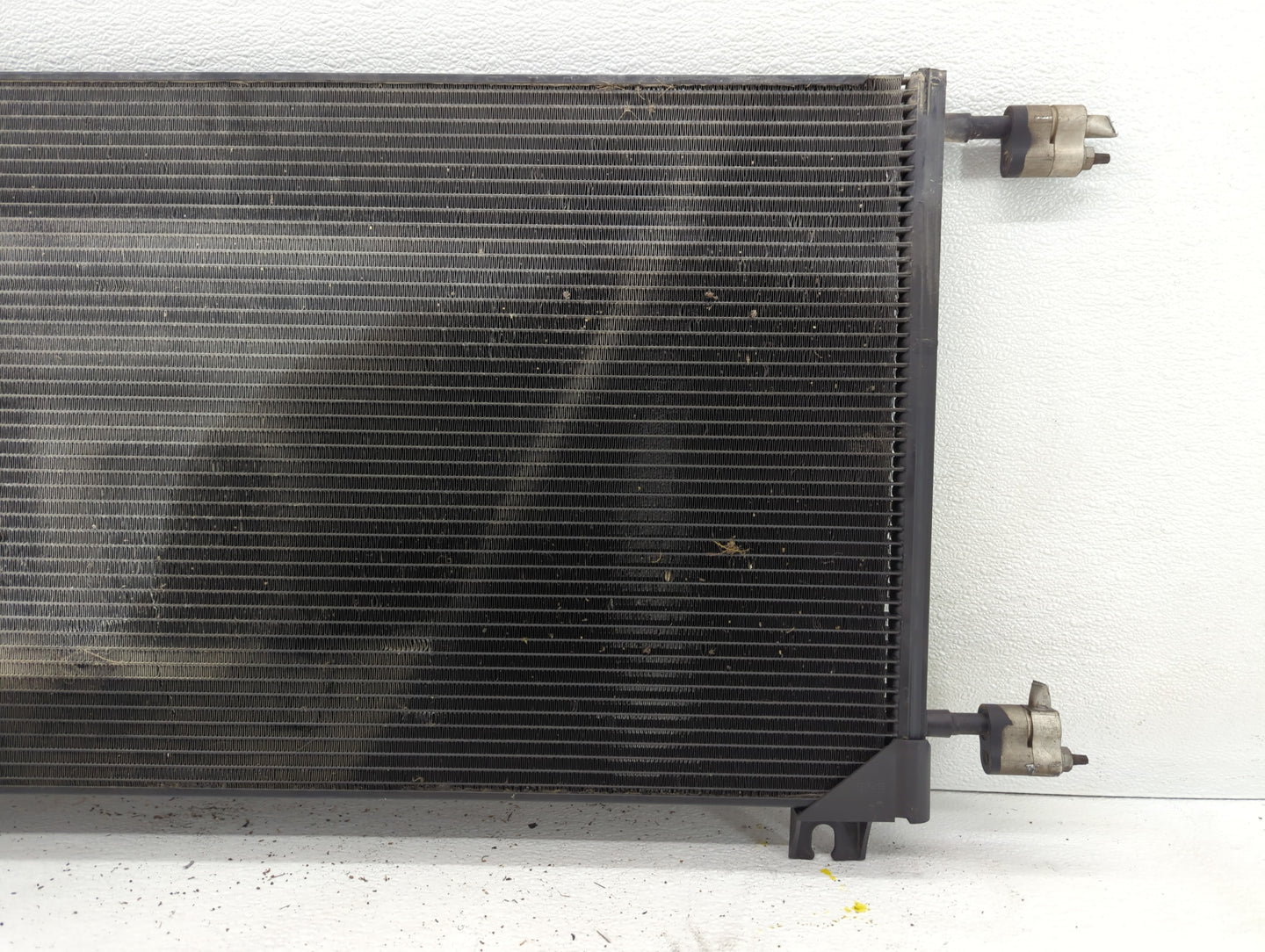 Chevrolet Suburban 1500 Left Radiator Fan Motor Assembly Black - Oemusedautoparts1.com