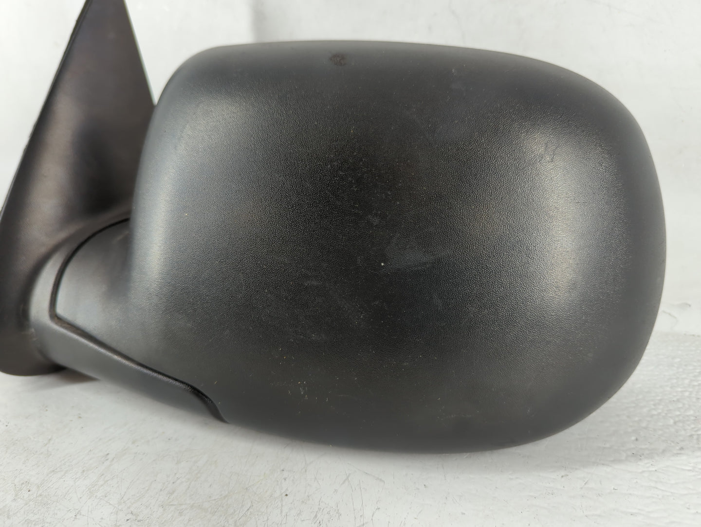 2000-2002 Chevrolet Suburban 1500 Driver Side View Mirror - Left Door Mirror OEM Used - Oemusedautoparts1.com