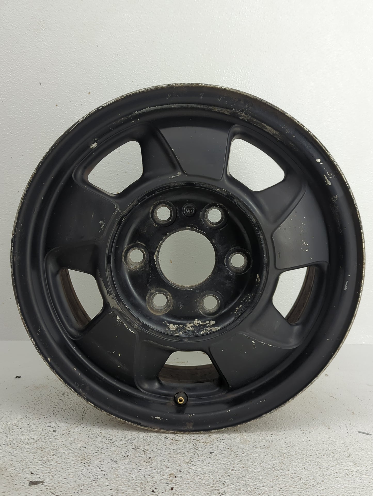 2000-2003 Chevrolet Suburban 1500 Oem Wheel Rim - Oemusedautoparts1.com