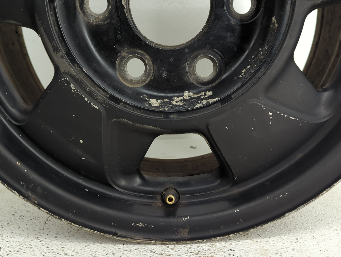 2000-2003 Chevrolet Suburban 1500 Oem Wheel Rim - Oemusedautoparts1.com