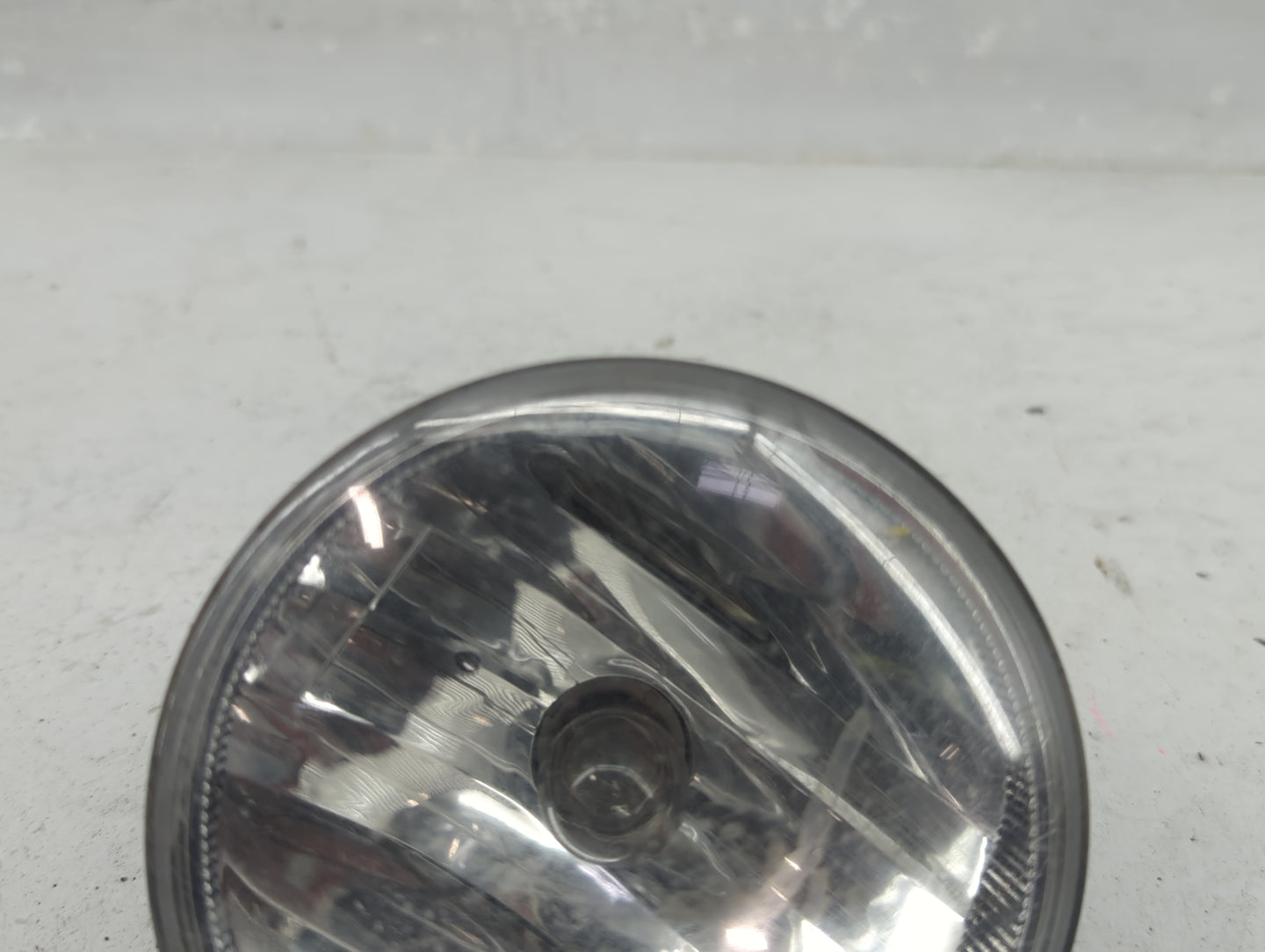 1999-2000 Chevrolet Tahoe Driver Left Oem Fog Light Lamp - Oemusedautoparts1.com