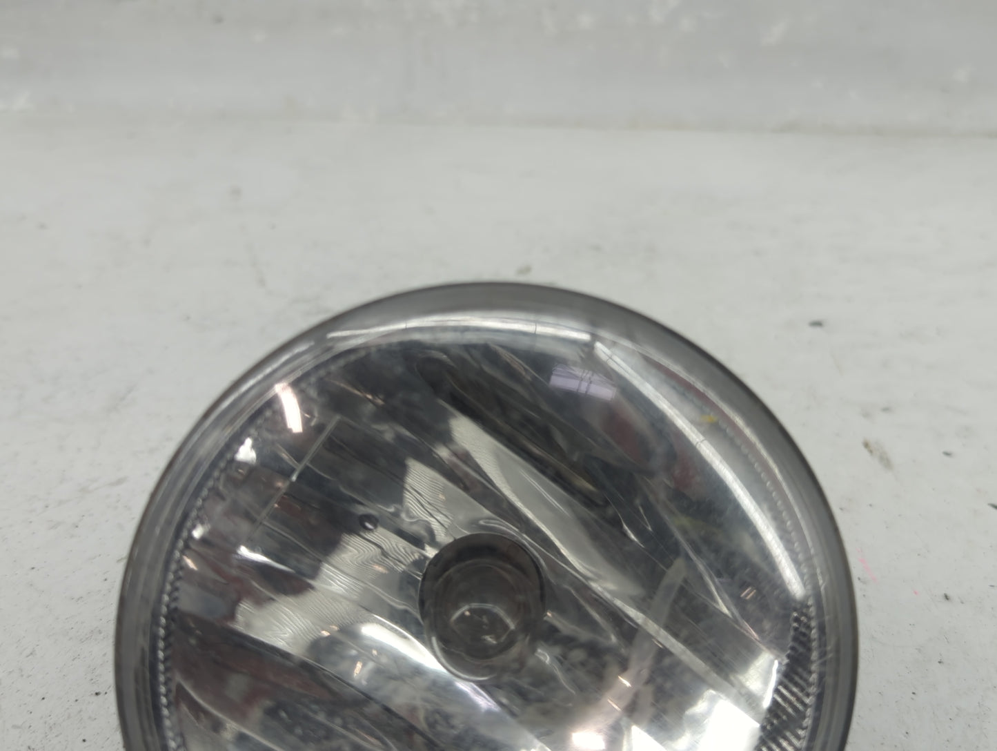 1999-2000 Chevrolet Tahoe Driver Left Oem Fog Light Lamp - Oemusedautoparts1.com