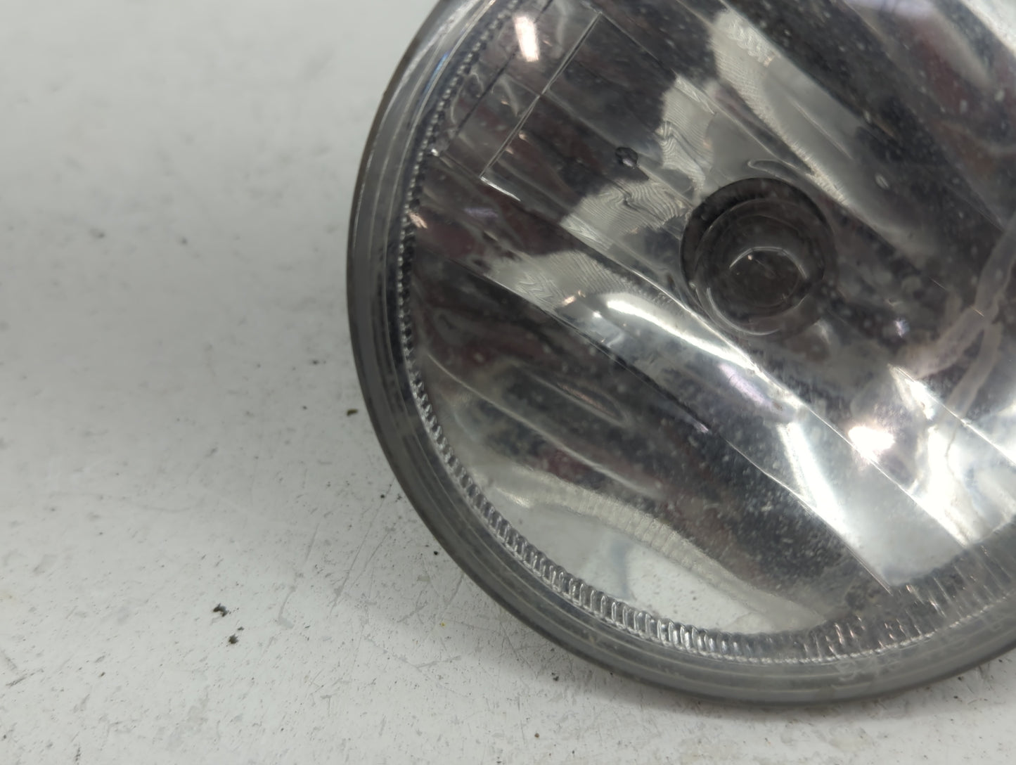 1999-2000 Chevrolet Tahoe Driver Left Oem Fog Light Lamp - Oemusedautoparts1.com