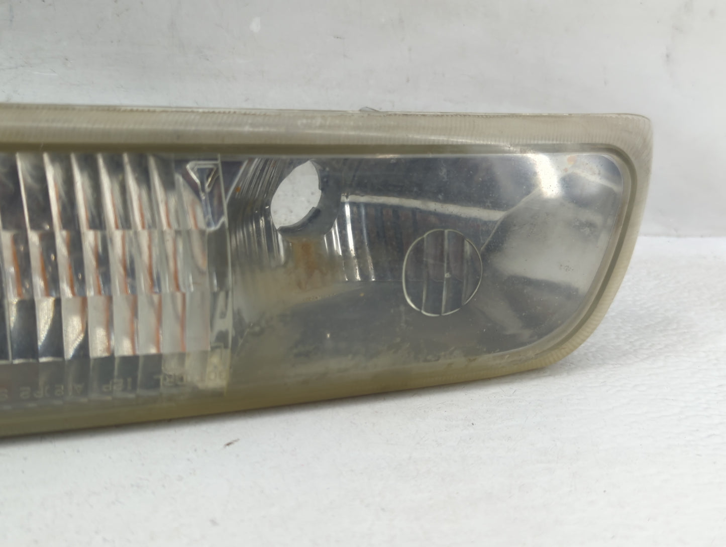 2000-2006 Chevrolet Tahoe Driver Left Oem Front Light Lamp - Oemusedautoparts1.com