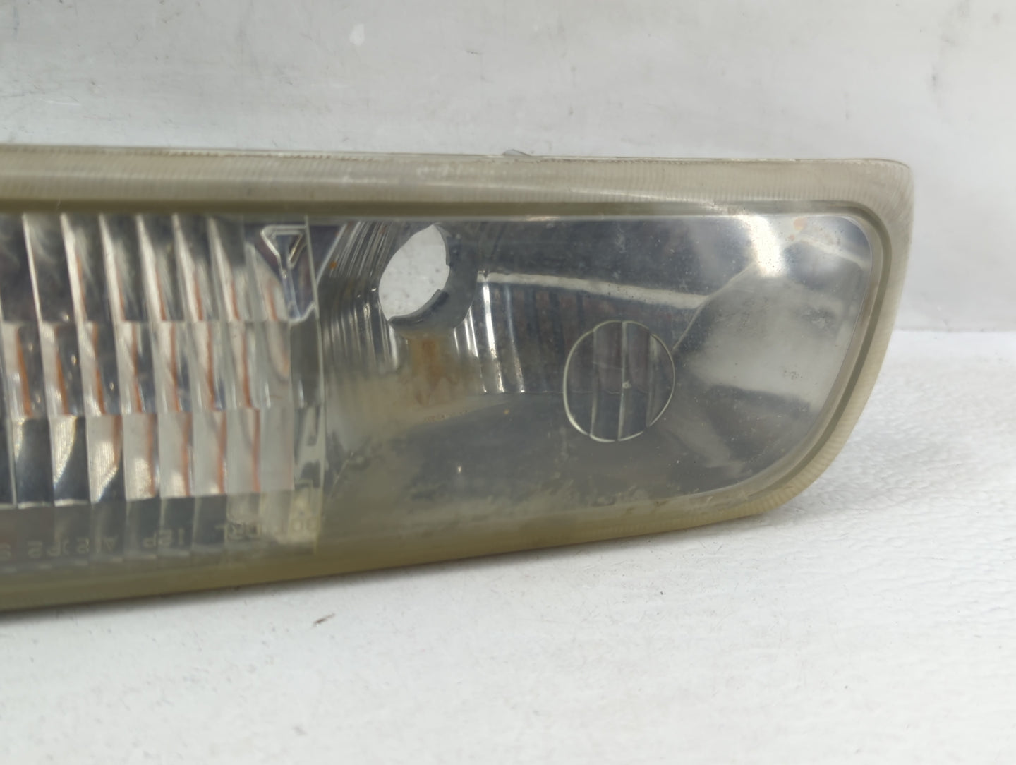 2000-2006 Chevrolet Tahoe Driver Left Oem Front Light Lamp - Oemusedautoparts1.com