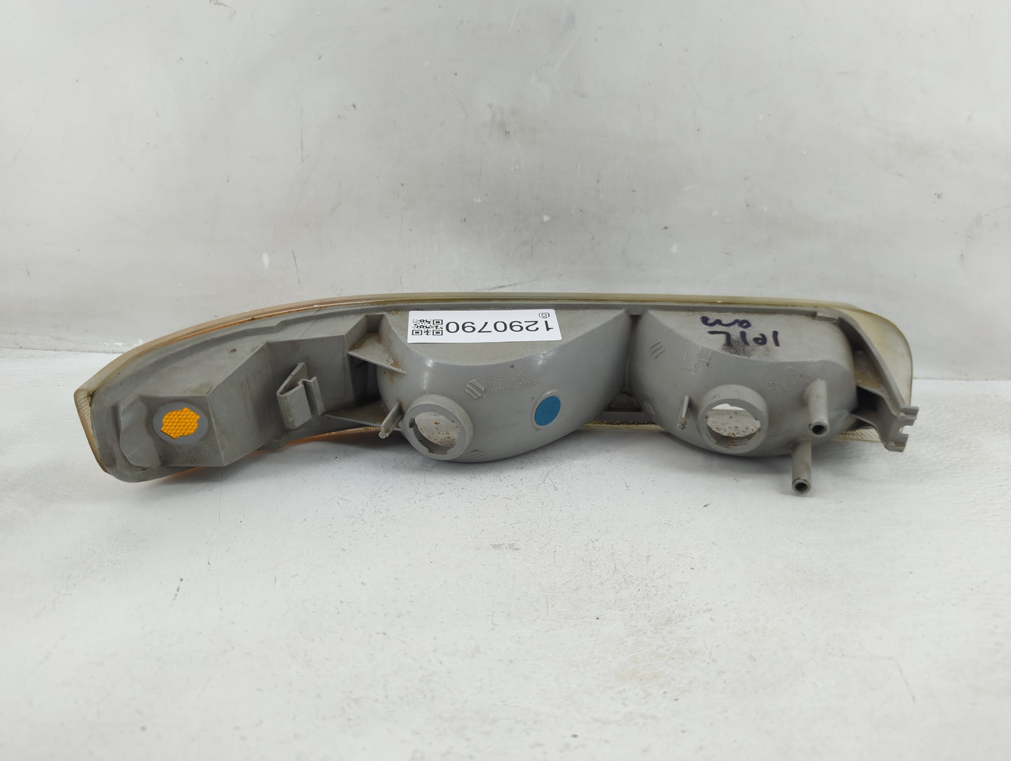 2000-2006 Chevrolet Tahoe Driver Left Oem Front Light Lamp - Oemusedautoparts1.com