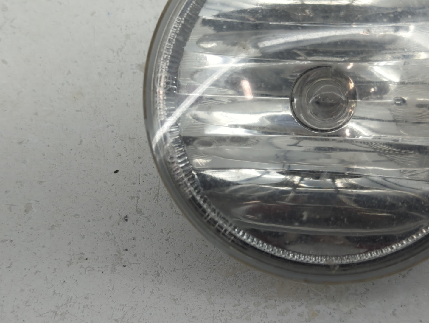 1999-2000 Chevrolet Tahoe Driver Left Oem Front Light Lamp - Oemusedautoparts1.com