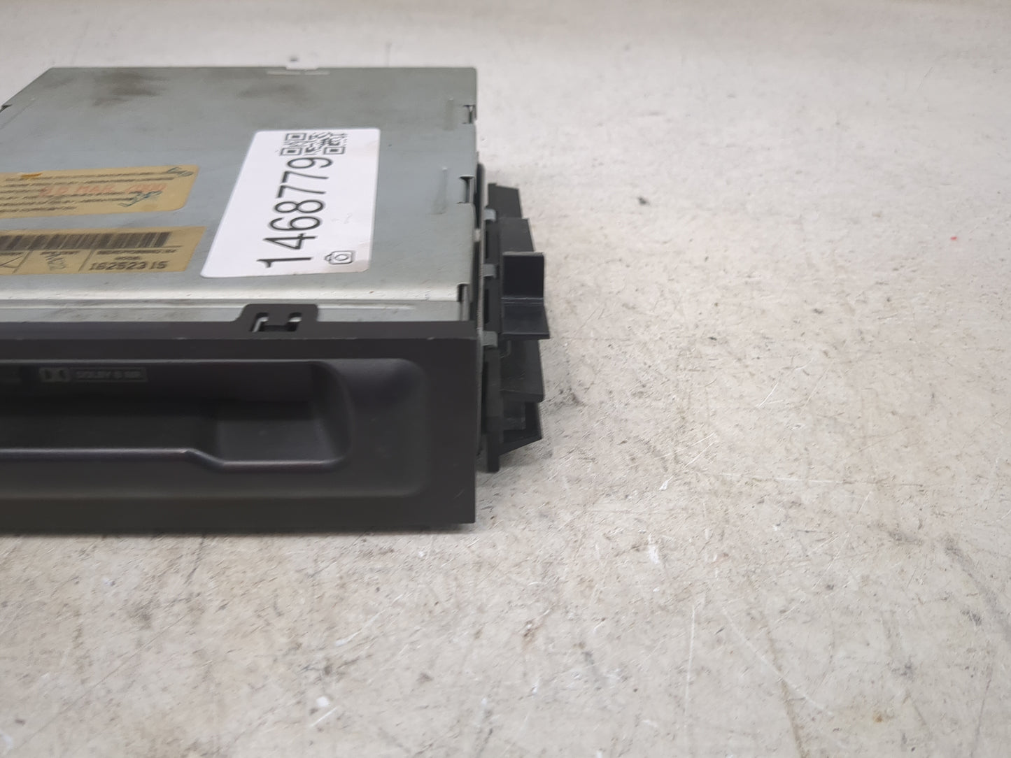 1995-2002 Chevrolet Tahoe Radio AM FM Cd Player Receiver Replacement P/N:16252315 16262316 Fits OEM Used Auto Parts - Oemuse